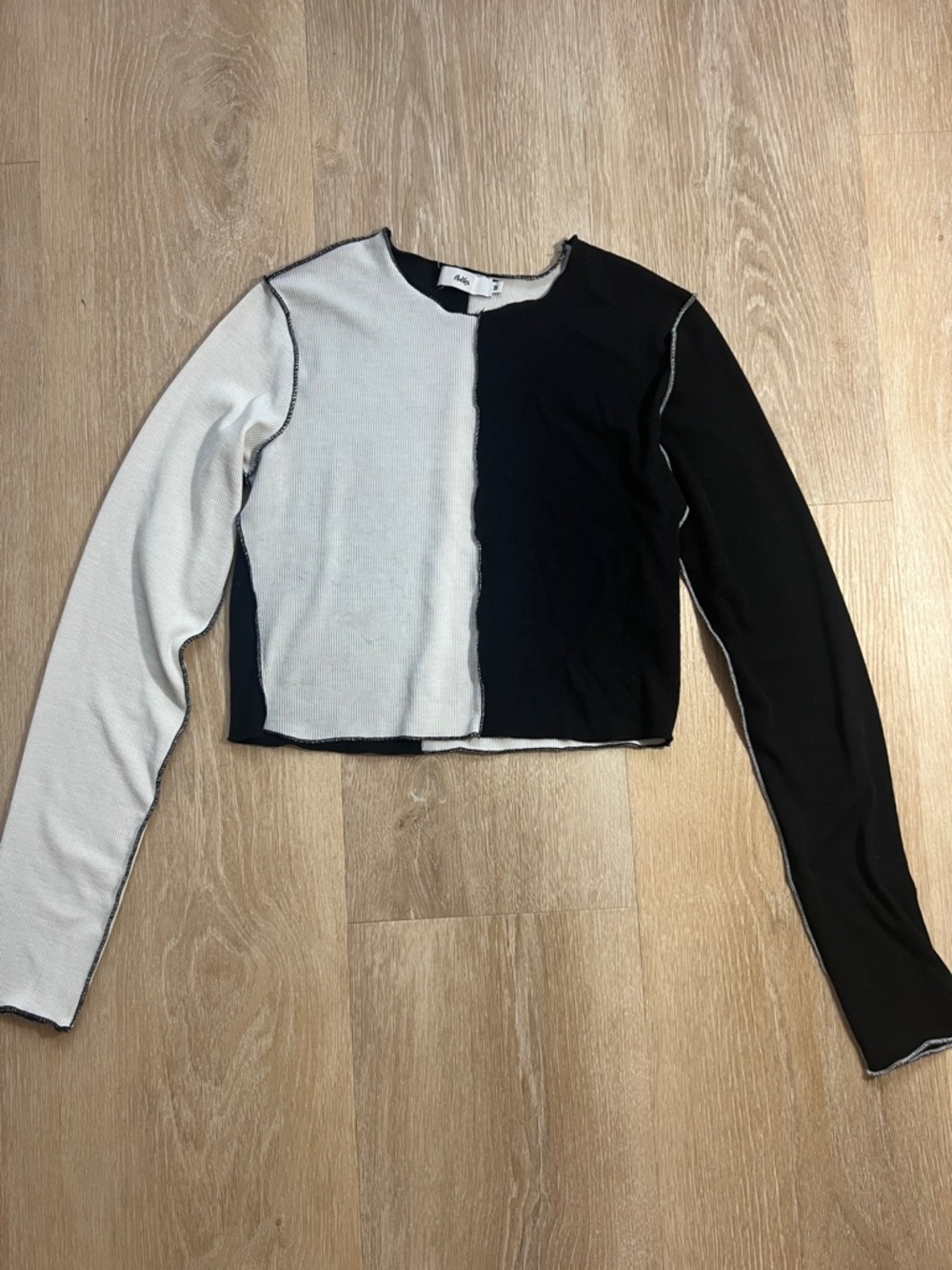 Adika Black & White Split-Front Long Sleeve Crop Top